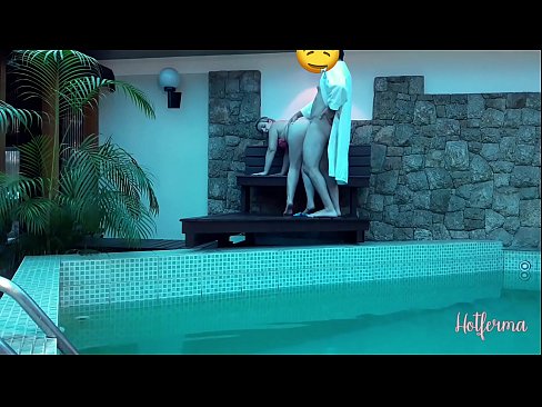 ❤️ Šéf pozve slúžku k bazénu, ale neodolala horúcemu Šukanie video na porno sk.sex-porntube.ru
