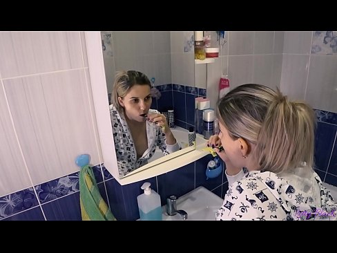 ❤️ Hack s mladými v pyžame končí orálne semeno v zadku - letty black Šukanie video na porno sk.sex-porntube.ru