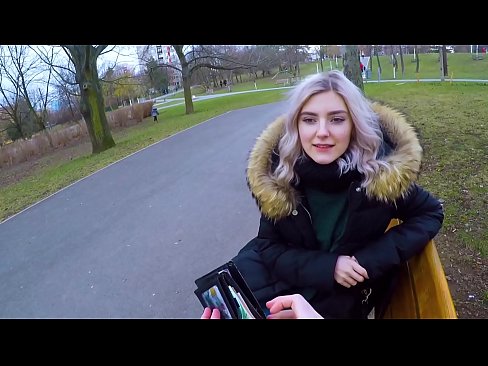 ❤️ Prehltne cudzincovo horúce semeno za peniaze - fajčenie v parku Eva Elfie Šukanie video na porno sk.sex-porntube.ru